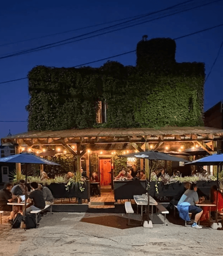 Down the Alley: A Night at The Griffin